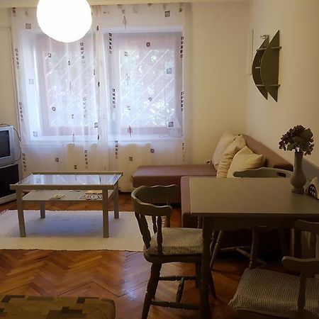 Hortenzia Apartment Szeged Ngoại thất bức ảnh