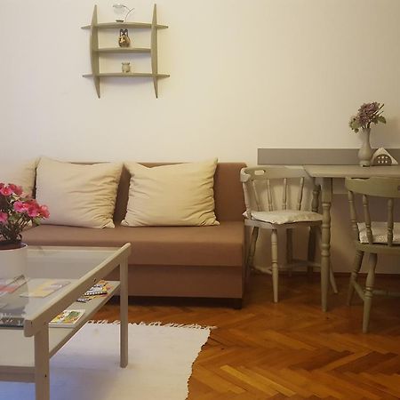 Hortenzia Apartment Szeged Ngoại thất bức ảnh
