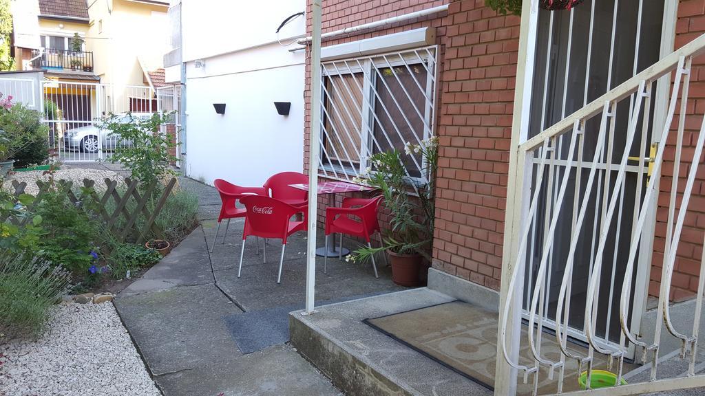 Hortenzia Apartment Szeged Ngoại thất bức ảnh