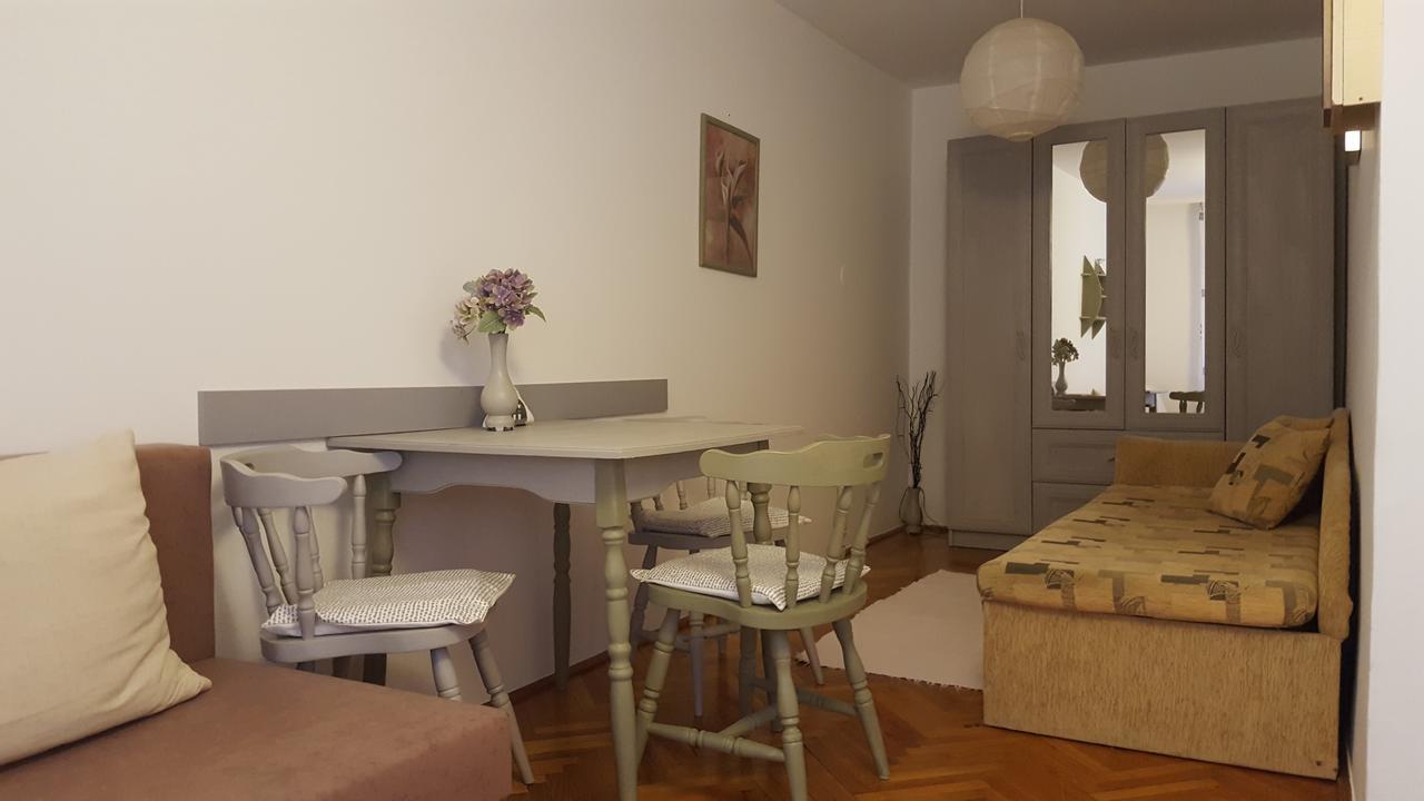 Hortenzia Apartment Szeged Ngoại thất bức ảnh